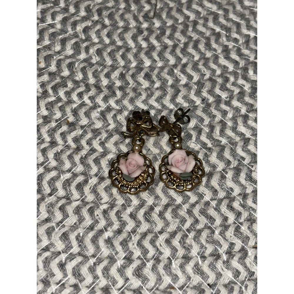 Vintage Earrings Dangle Porcelain Rose Pink Romantic Pierced